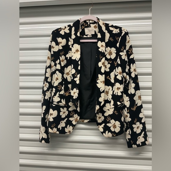 LOFT Black and Cream Floral Blazer - Picture 2 of 5